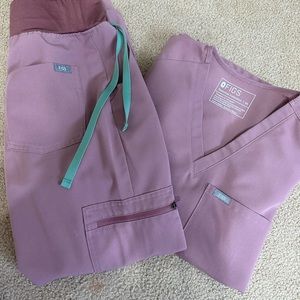 FIGS Mineral Mauve Scrub Set (XS) High Waisted